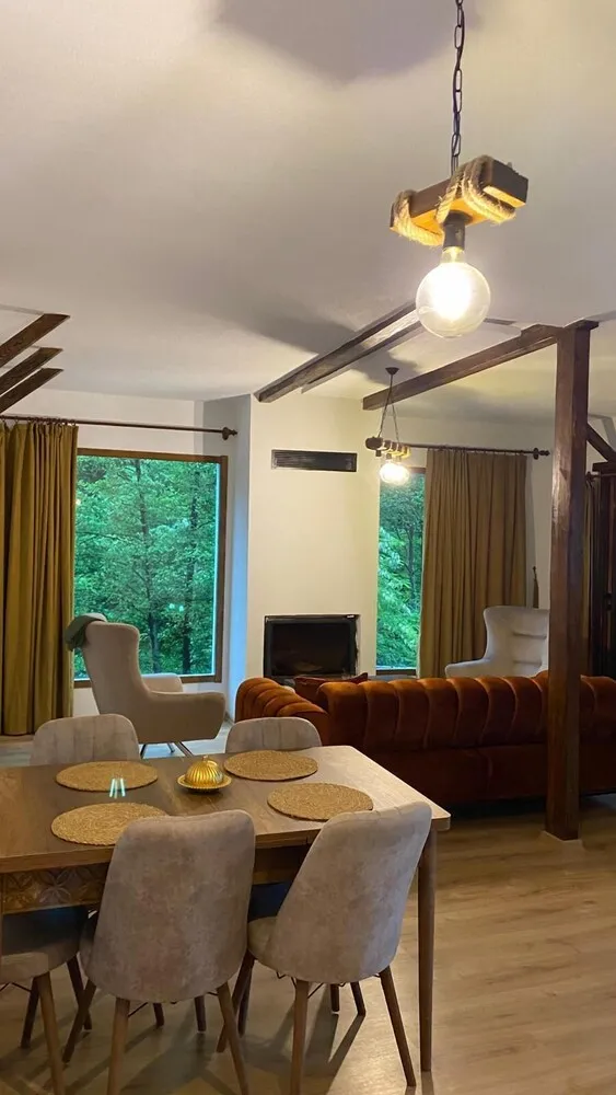 Deluxe Ev, Göl Manzaralı