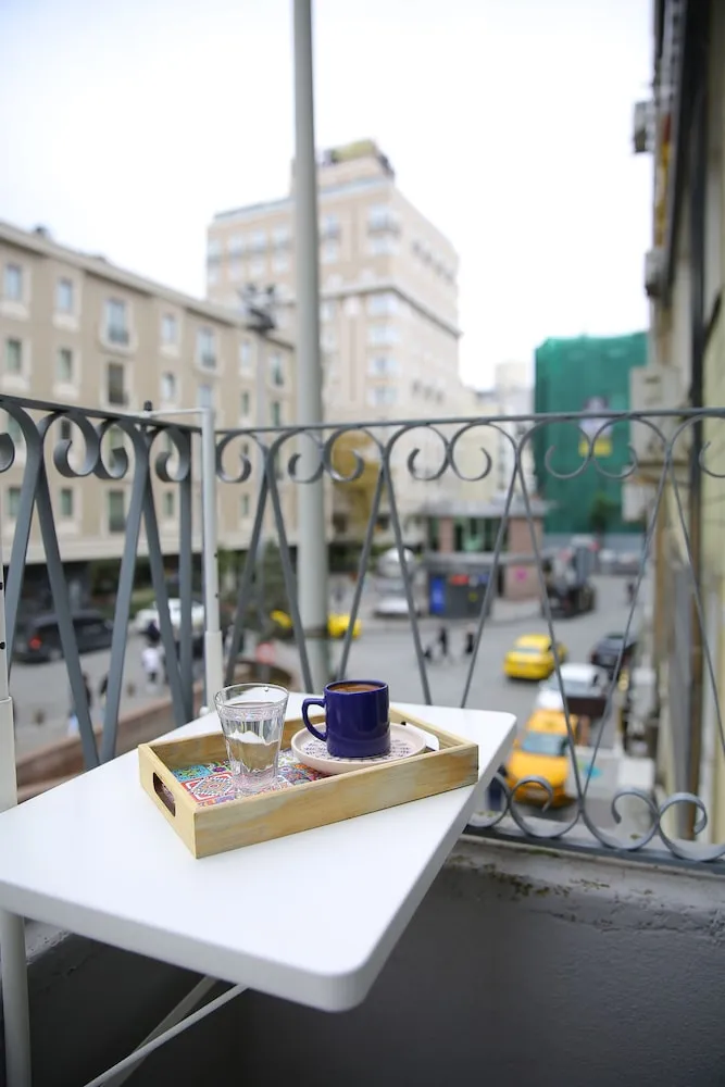 Deluxe Oda, 1 Büyük (Queen) Boy Yatak, Sigara İçilmez, Balkon