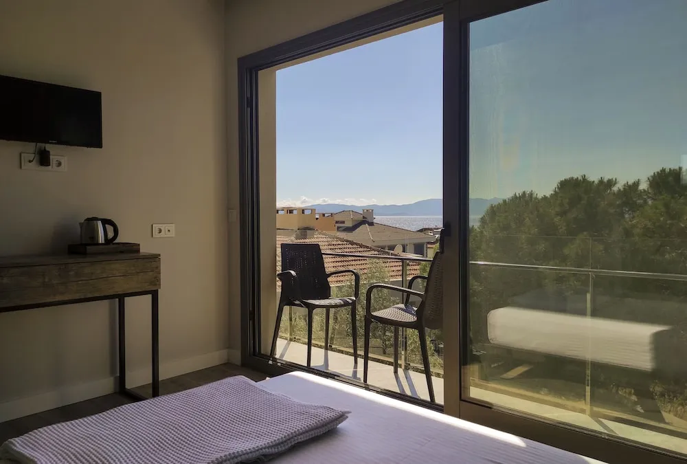 Standard Oda, 1 Çift Kişilik Yatak, Deniz Manzaralı, Denize Bakan