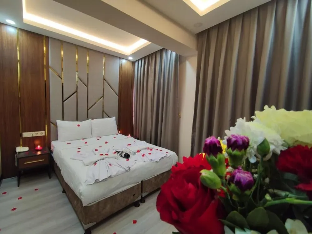 Standard Tek Büyük Yataklı Oda