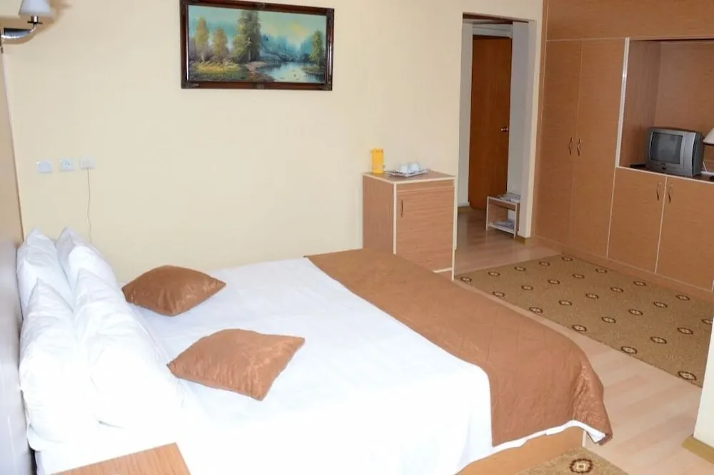 Tek Büyük Yataklı Oda, Şehir Manzaralı