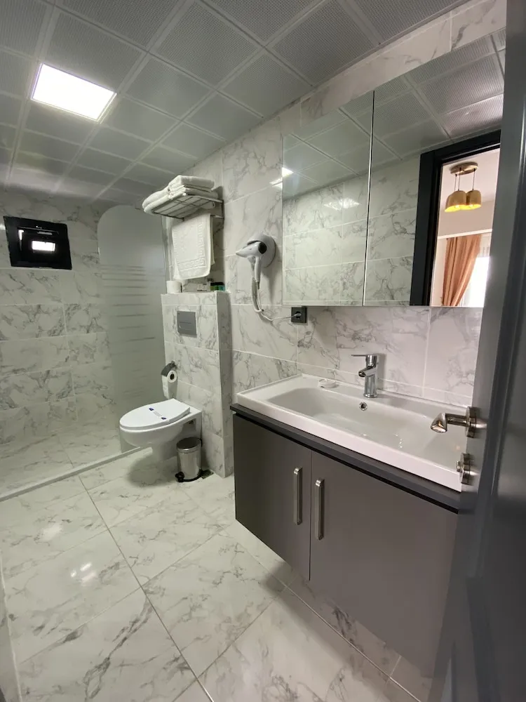 Comfort Tek Büyük Yataklı Oda, Balkon, Şehir Manzaralı