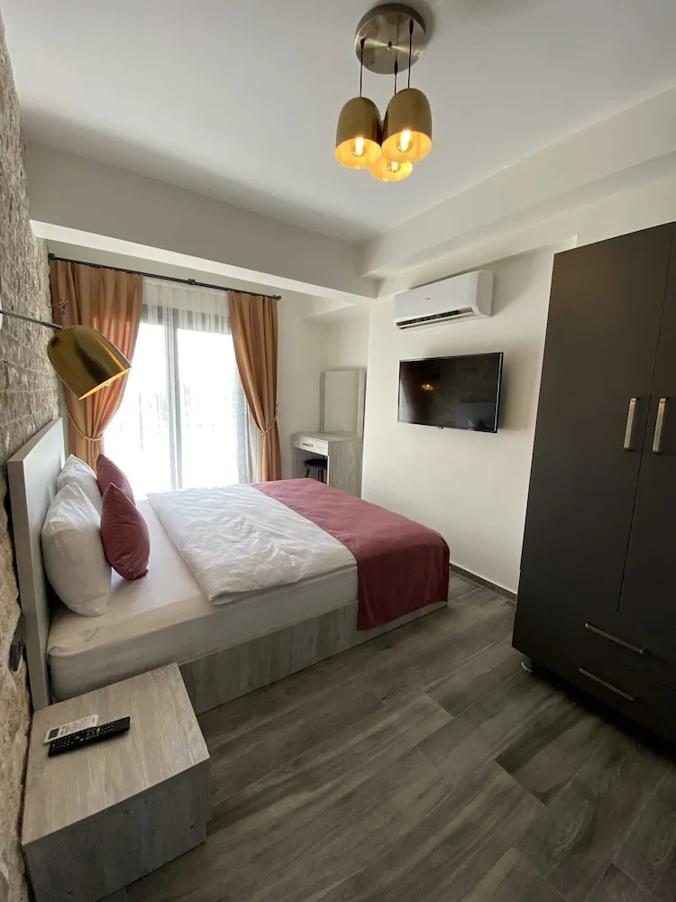 Junior Tek Büyük Yataklı Oda, Şehir Manzaralı