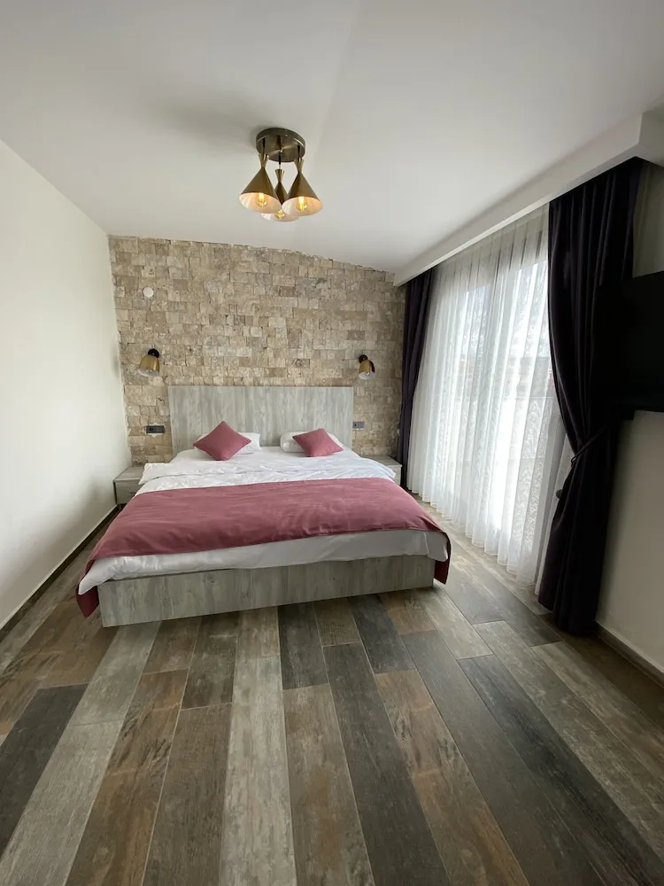 Deluxe Stüdyo Süit