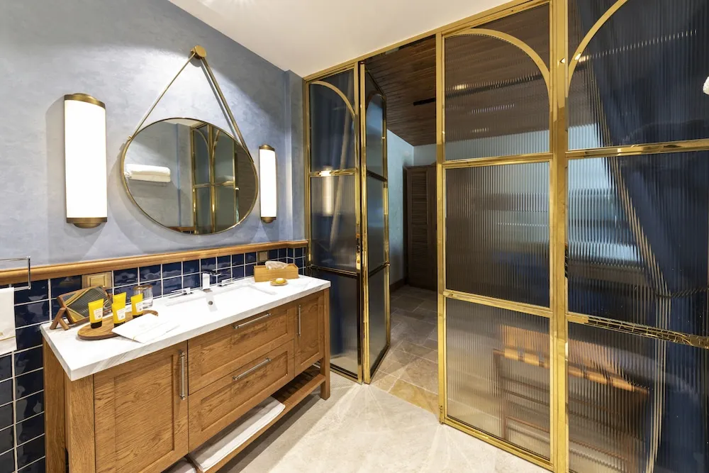 Blu Suite