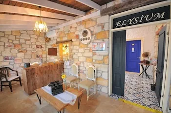 Çeşme Elysium Otel
