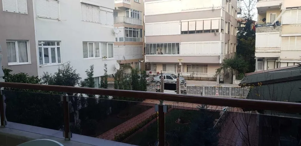 Economy Tek Büyük veya İki Ayrı Yataklı Oda
