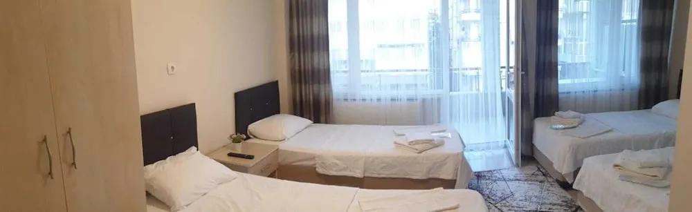 Economy Tek Büyük veya İki Ayrı Yataklı Oda