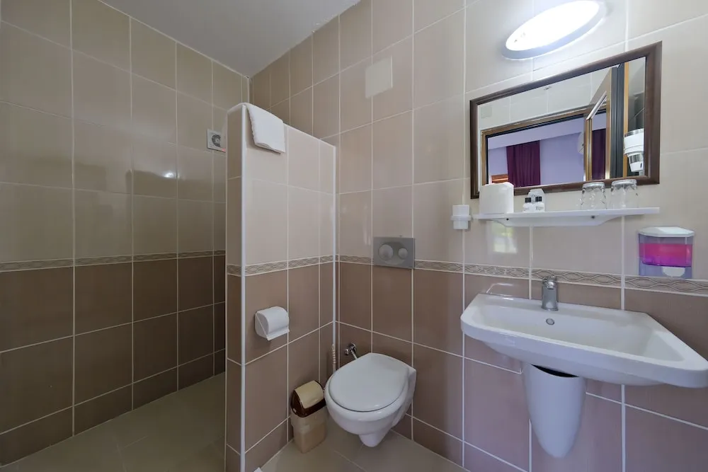 Superior Üç Kişilik Oda, Balkon