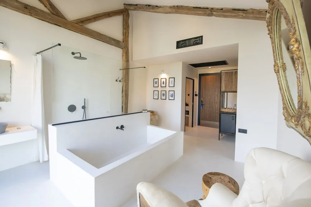 Exclusive Oda, 1 En Büyük (King) Boy Yatak