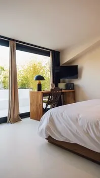 To Be Social House