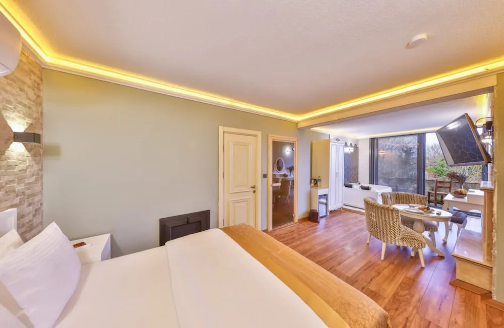 NEMESIS HONEYMOON ROOM