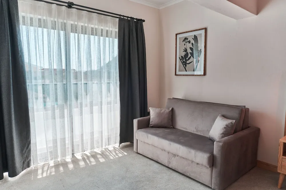 Honeymoon Tek Büyük Yataklı Oda, 1 Yatak Odası, Sigara İçilmez, Havuz Manzaralı