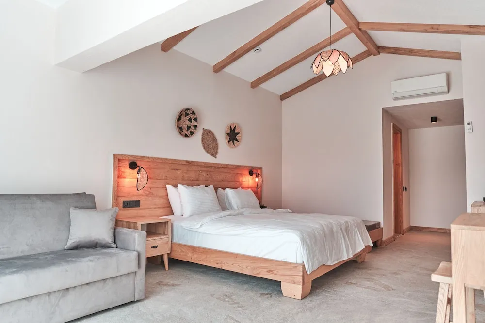 Honeymoon Tek Büyük Yataklı Oda, 1 Yatak Odası, Sigara İçilmez, Havuz Manzaralı