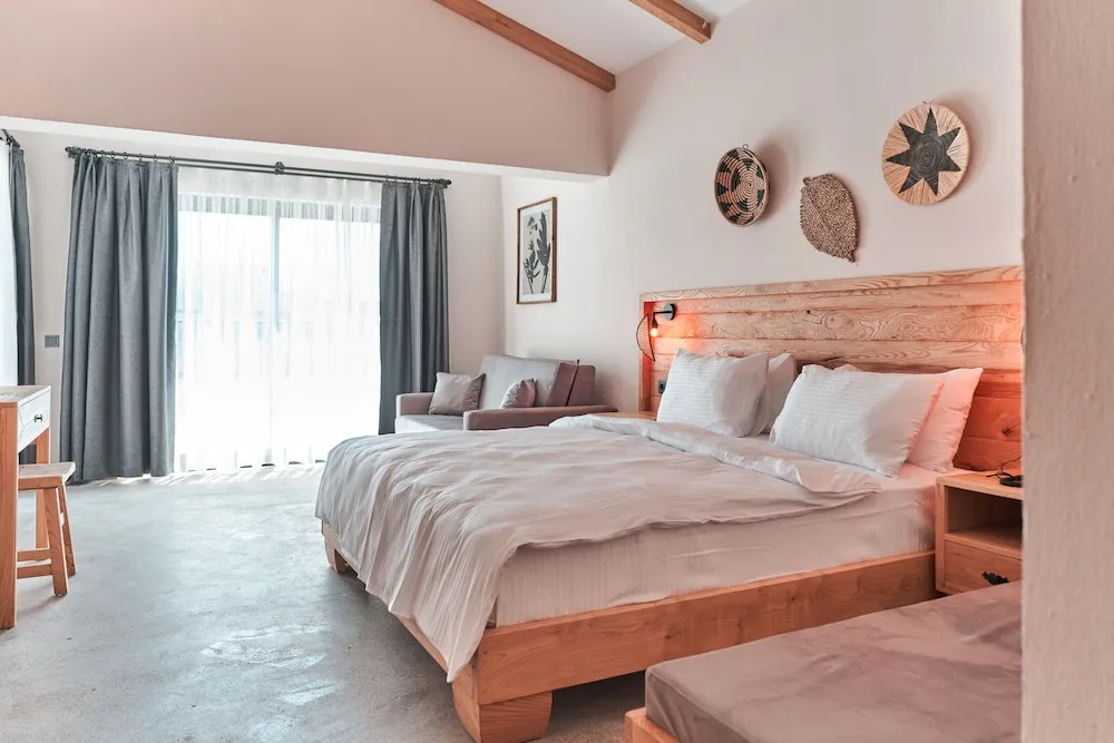 Honeymoon Tek Büyük Yataklı Oda, 1 Yatak Odası, Sigara İçilmez, Havuz Manzaralı