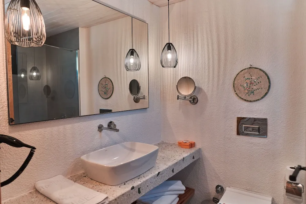 Honeymoon Tek Büyük Yataklı Oda, 1 Yatak Odası, Sigara İçilmez, Havuz Manzaralı