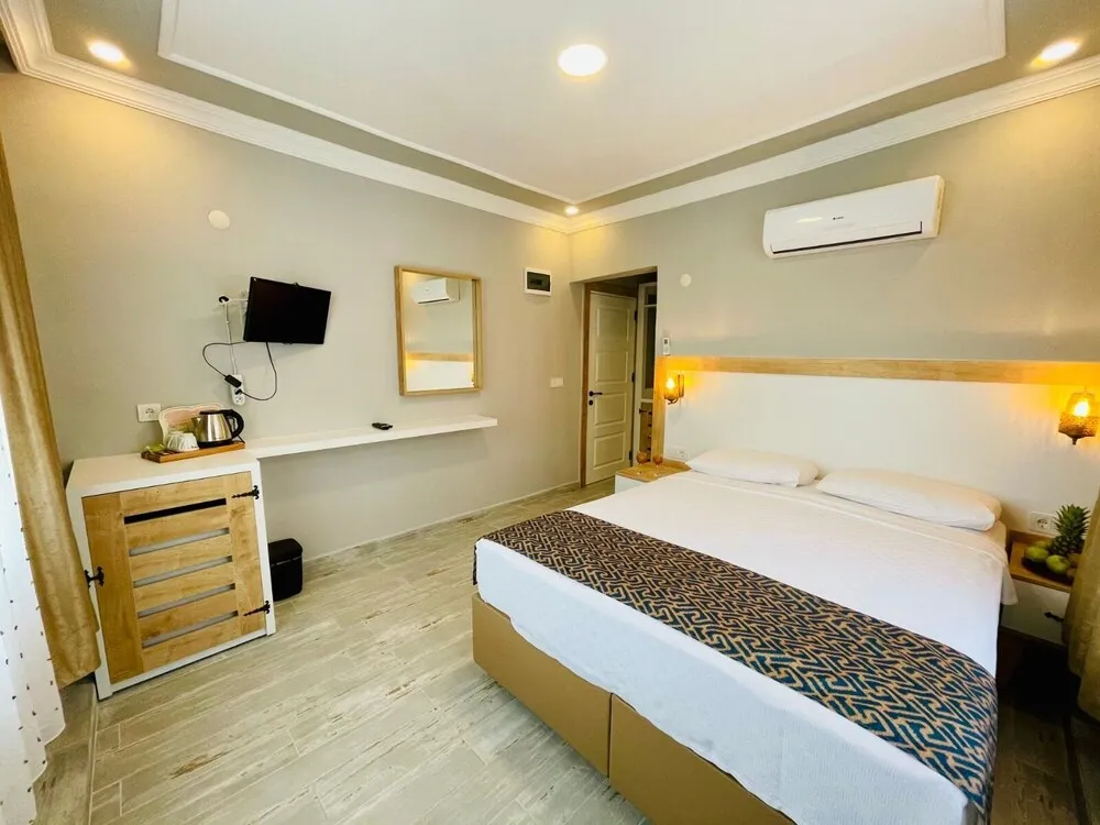 Deluxe Tek Büyük Yataklı Oda