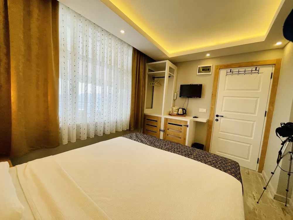 Panoramic Tek Büyük Yataklı Oda