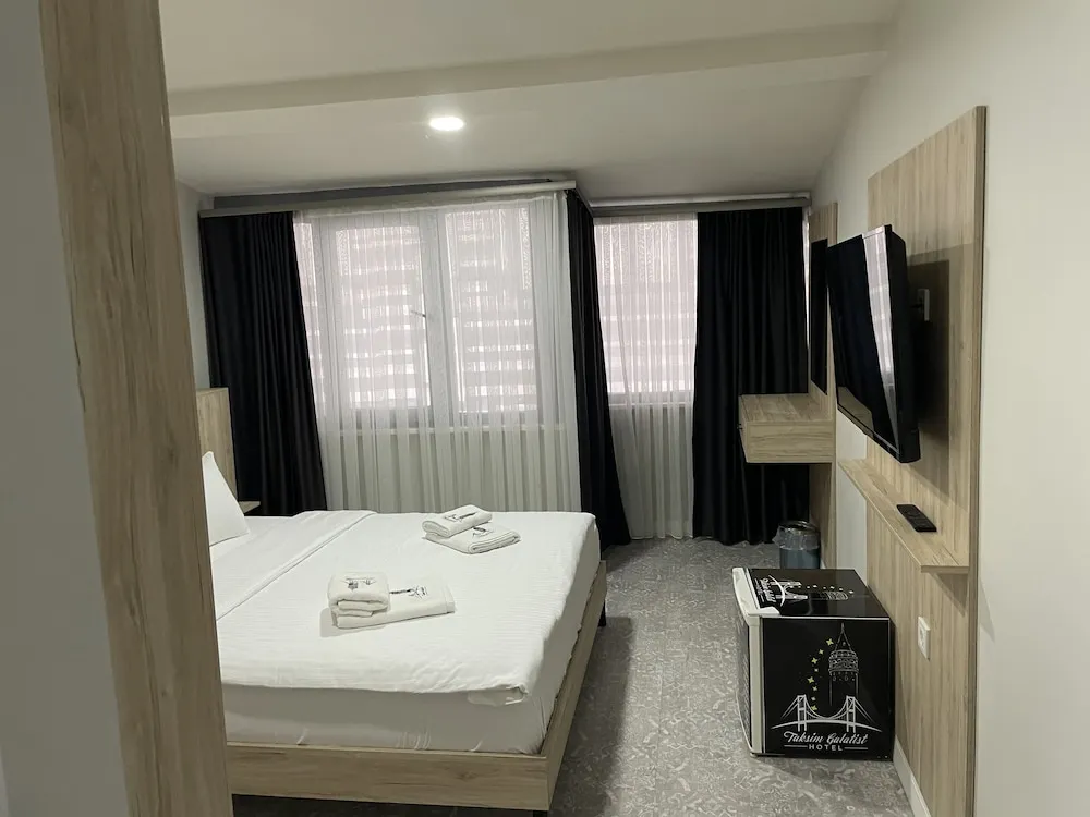 Deluxe Tek Büyük Yataklı Oda, 1 Büyük (Queen) Boy Yatak