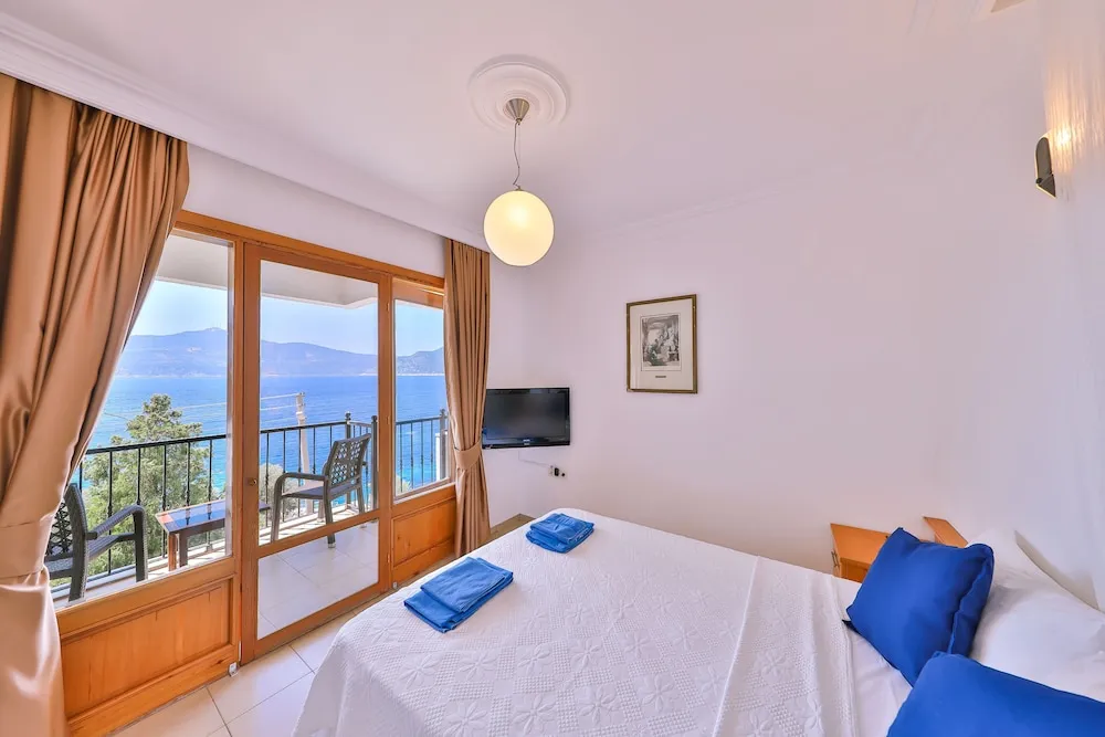 Panoramic Tek Büyük Yataklı Oda