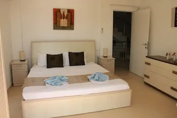 Kışla Villaları