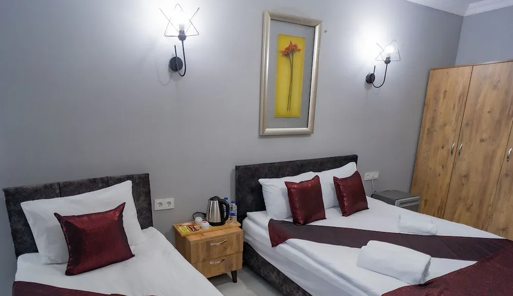 Standard Üç Kişilik Oda