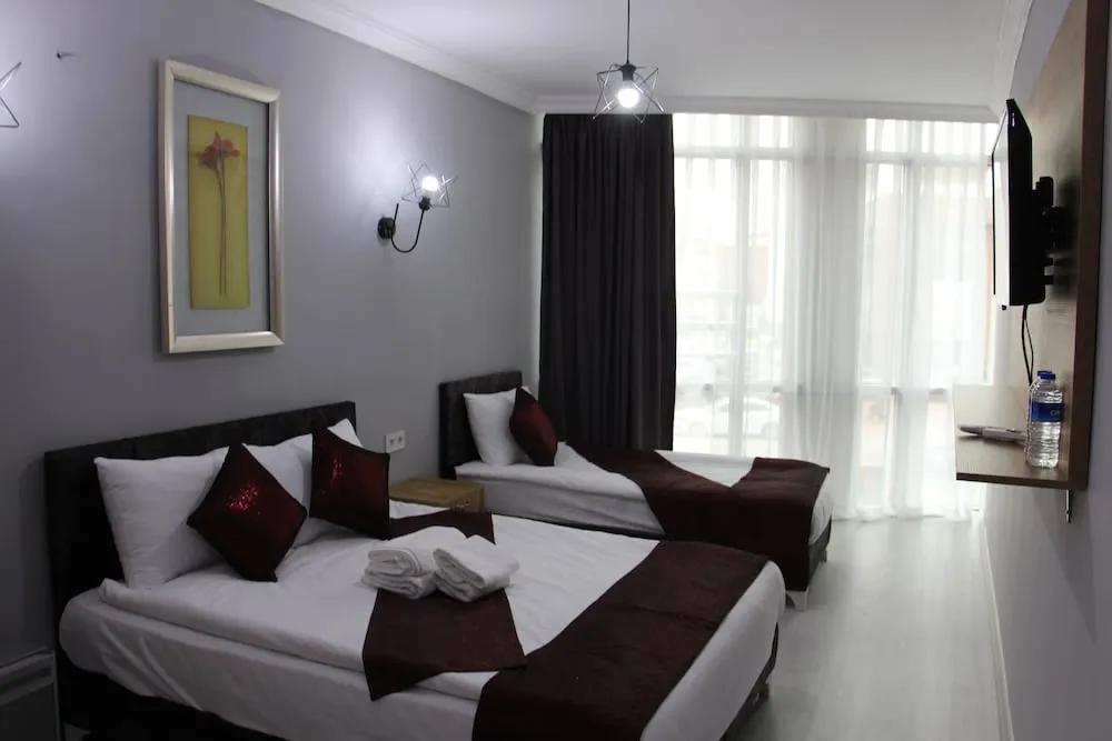 Standard Üç Kişilik Oda