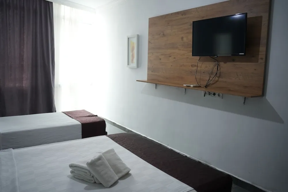 Standard Üç Kişilik Oda