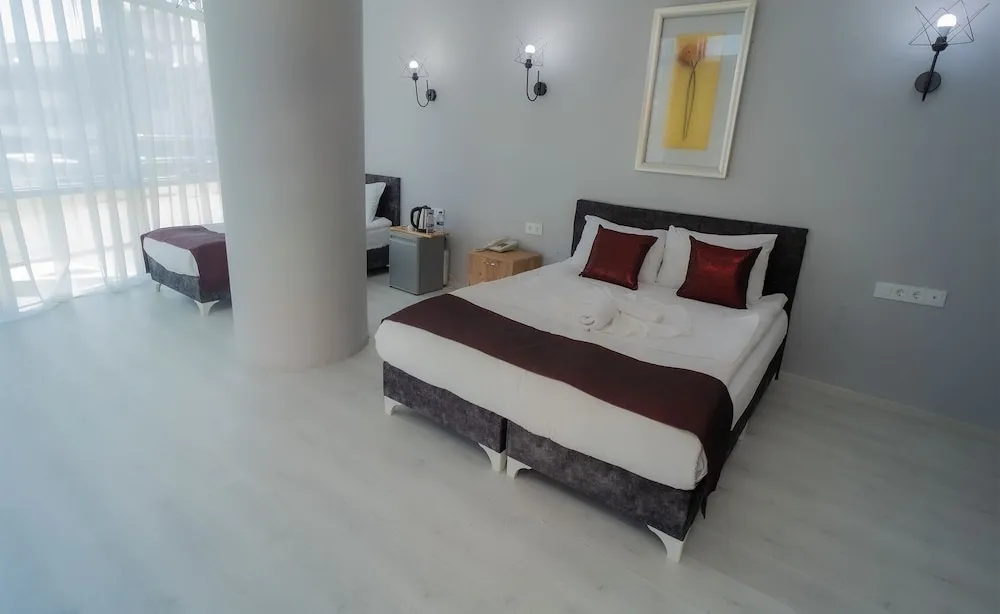 Standard Üç Kişilik Oda