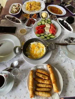 Elmas Restaurant ve Pansiyon