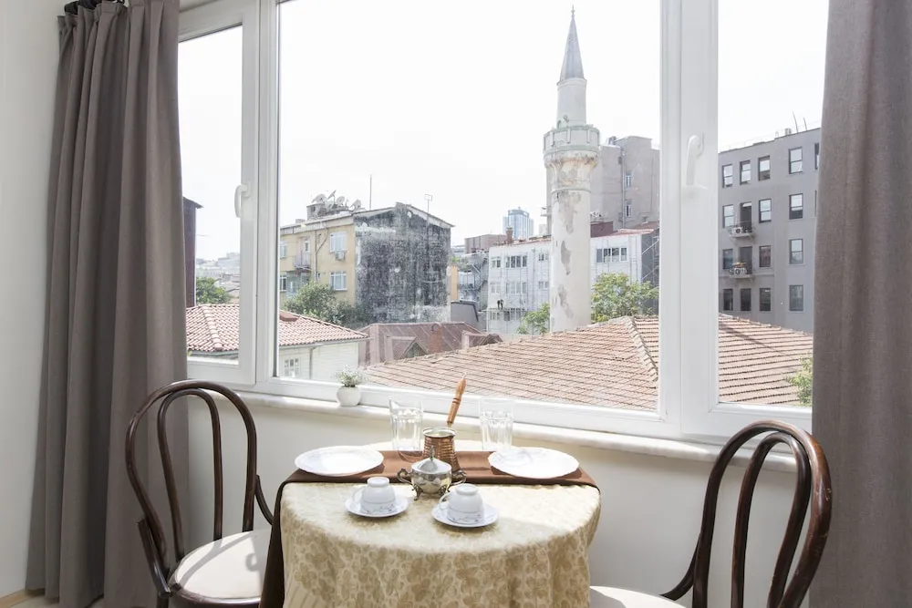 Deluxe Stüdyo Süit