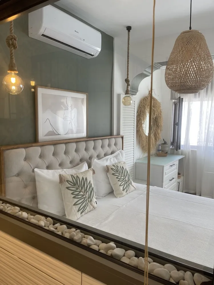 Standard Tek Büyük Yataklı Oda, 1 Büyük (Queen) Boy Yatak, Sigara İçilmez, Banyolu/Duşlu