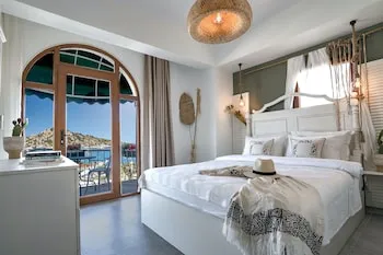 Liman Hotel Gümüşlük - Yetişkin Oteli