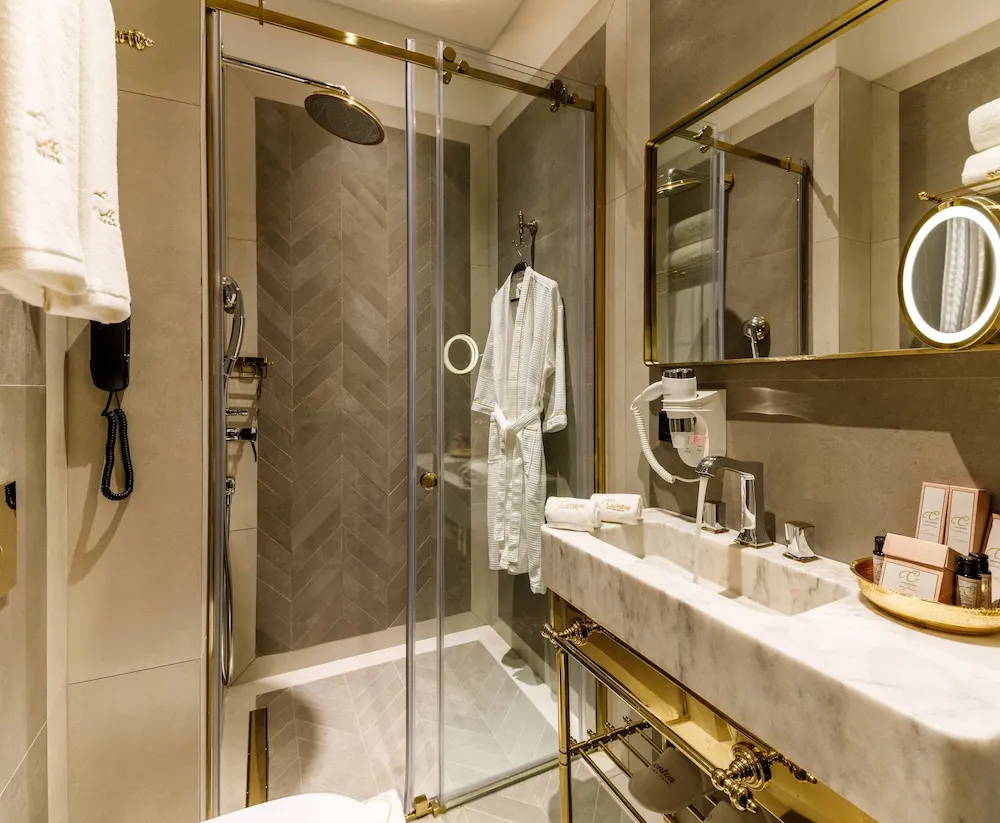 Deluxe Room with Balcony