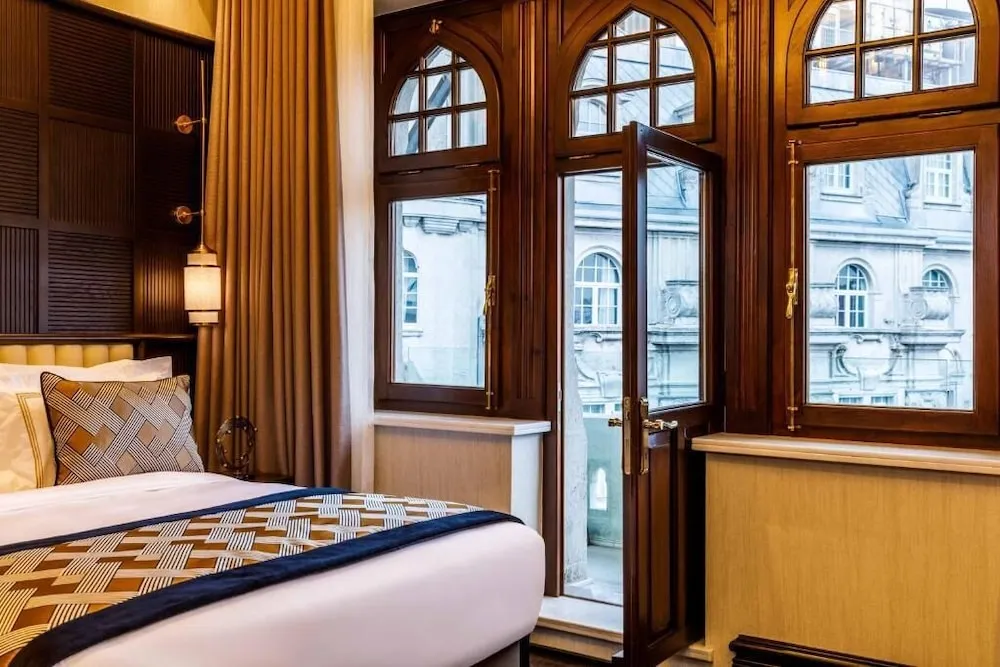 Deluxe Room with Balcony