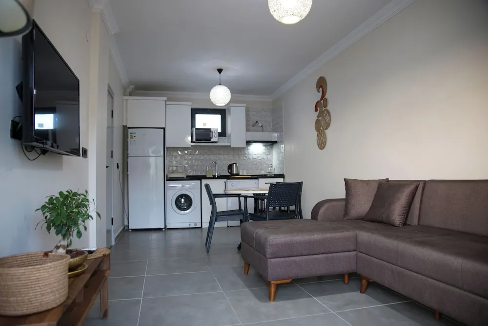 Family Oda, Balkon, Bahçe Manzaralı