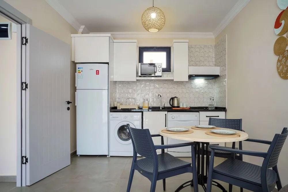 Family Oda, Balkon, Bahçe Manzaralı