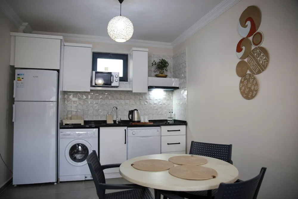 Family Oda, Balkon, Bahçe Manzaralı