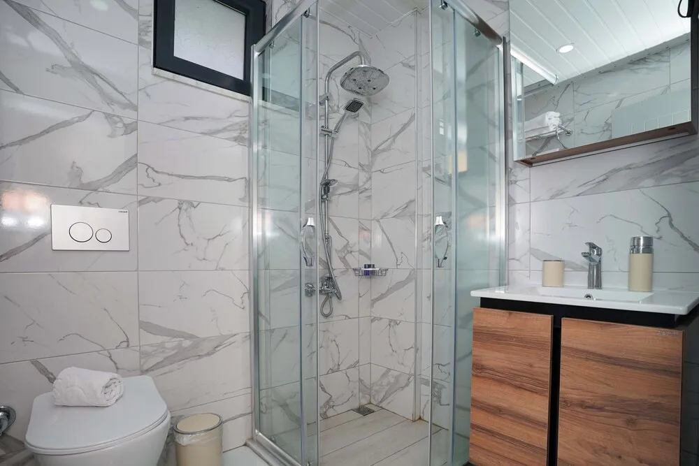 Standard Tek Büyük Yataklı Oda, Balkon, Bahçe Manzaralı