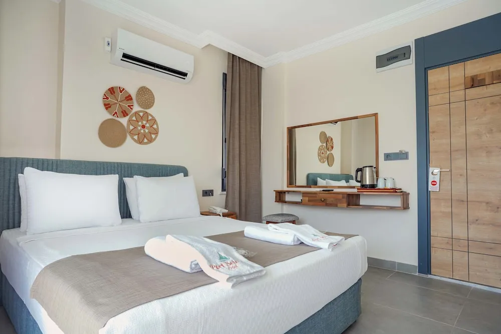 Standard Tek Büyük Yataklı Oda, Balkon, Bahçe Manzaralı