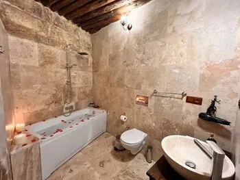 Shadow Cave House