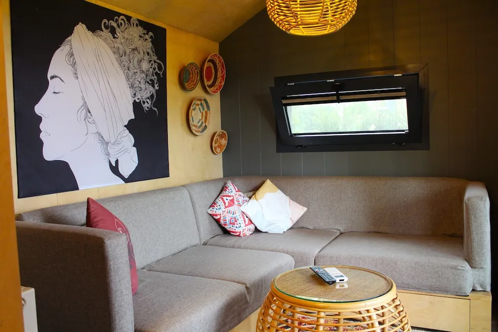 Senior Karavan, Göl Manzaralı