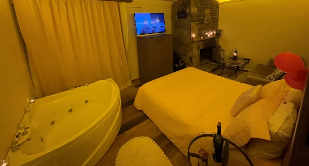 Deluxe Tek Büyük Yataklı Oda