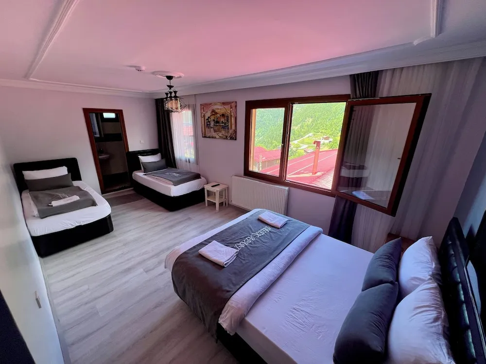 Family Apart Daire, Göl Manzaralı