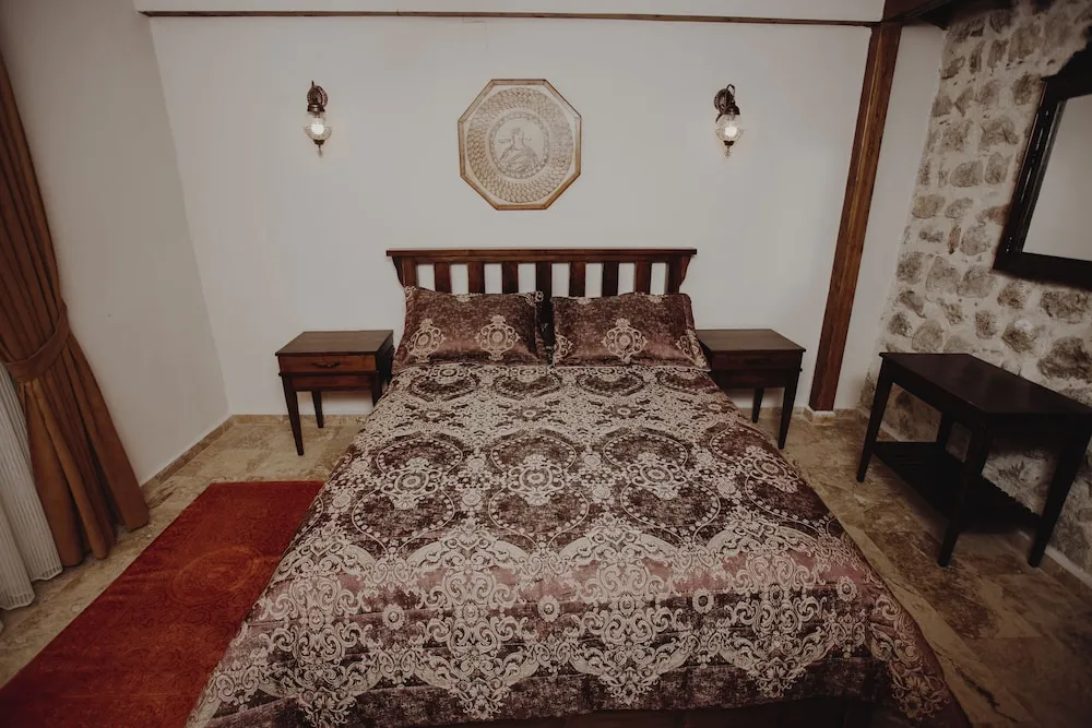 Deluxe Room, City View