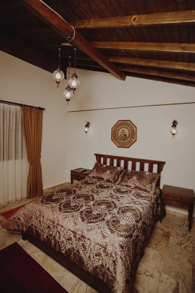 Deluxe Room, City View