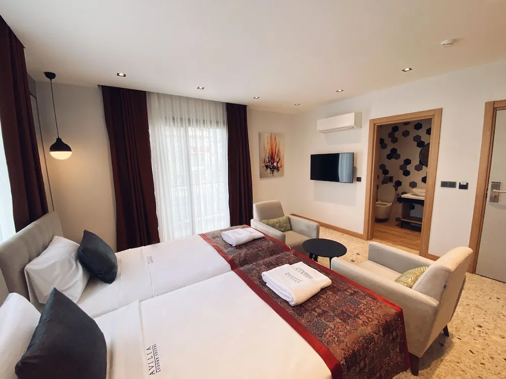 Deluxe Tek Büyük Yataklı Oda