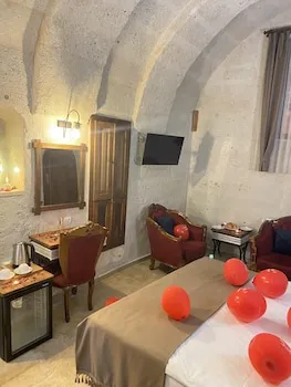 Zuwinasa House