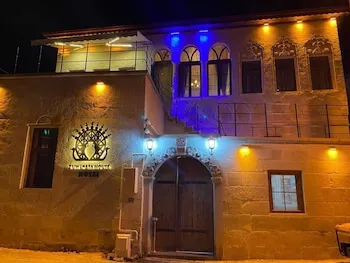 Zuwinasa House