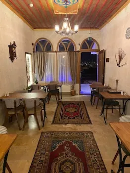Zuwinasa House